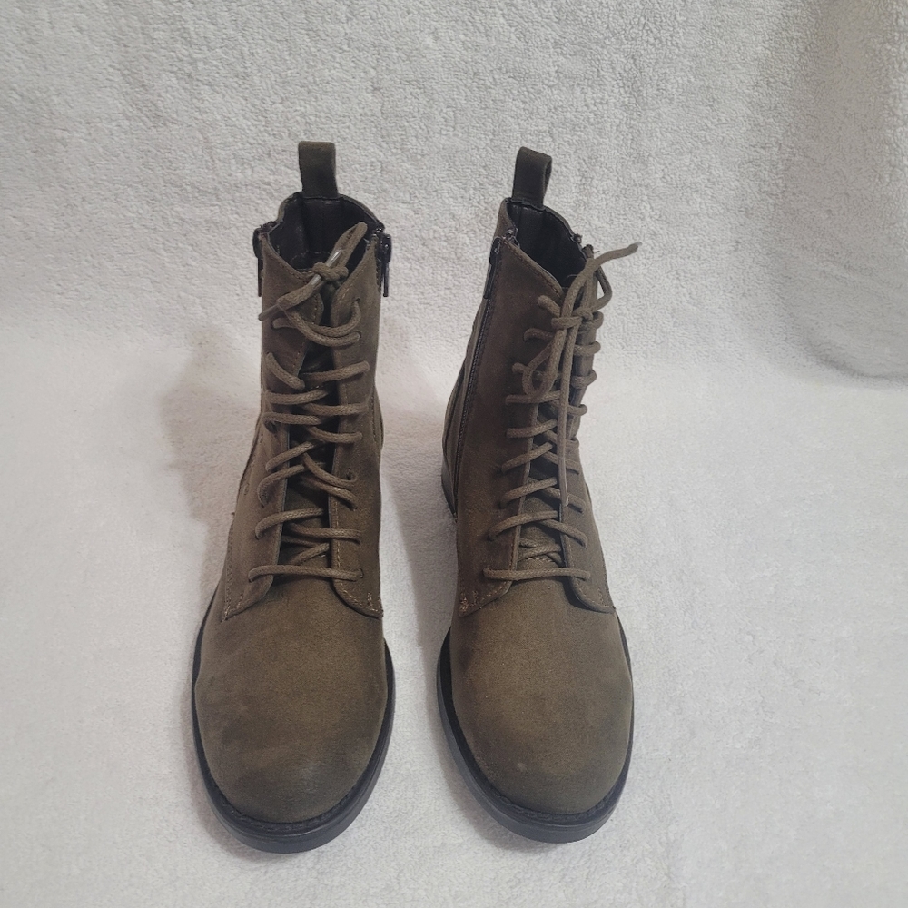 Lace Up Booties Size 6.5 🆕️
